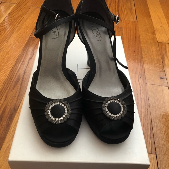 Black Loft Peep Toe Dress Sandals - Picture 2 of 5